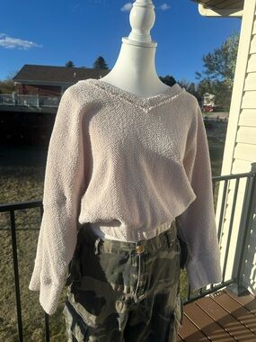 Free People Beach V-Neck Women's Sweater - Soft Textured Knit